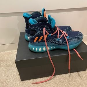 Blue basketball shoes